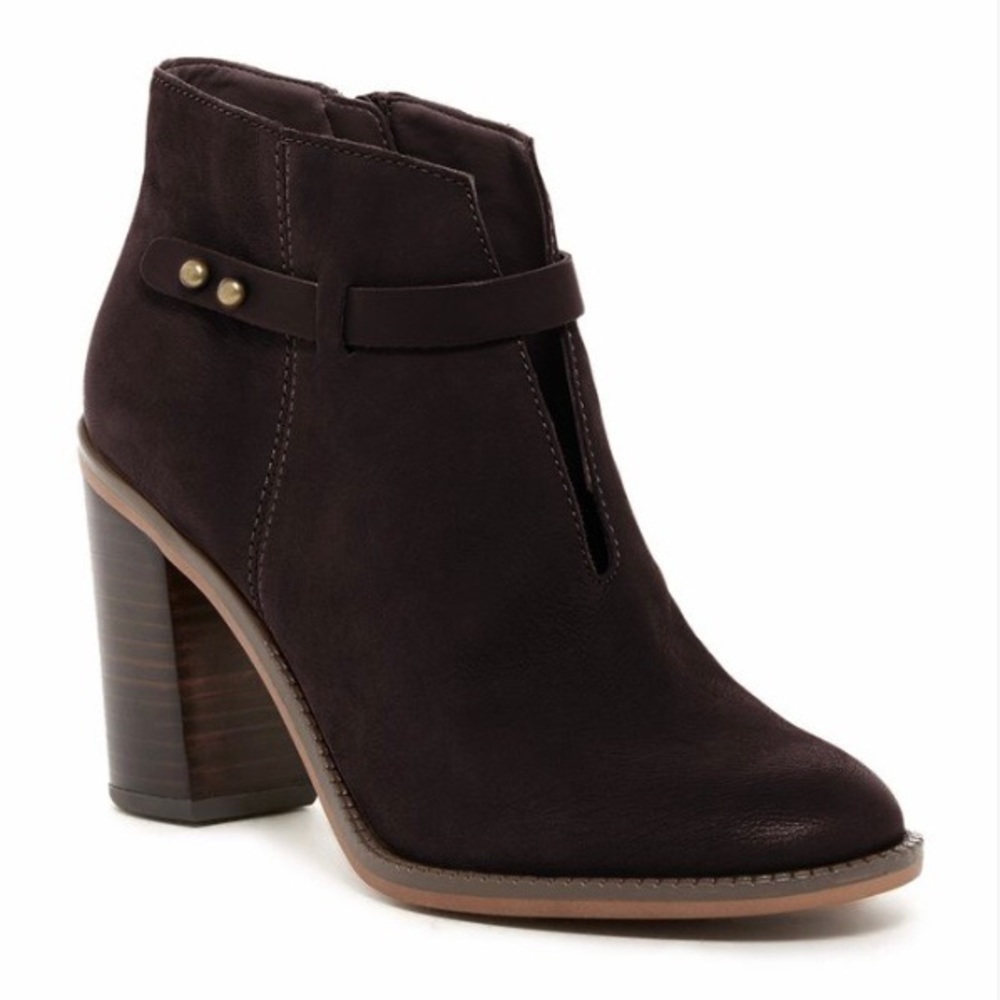 NIB Franco Sarto booties